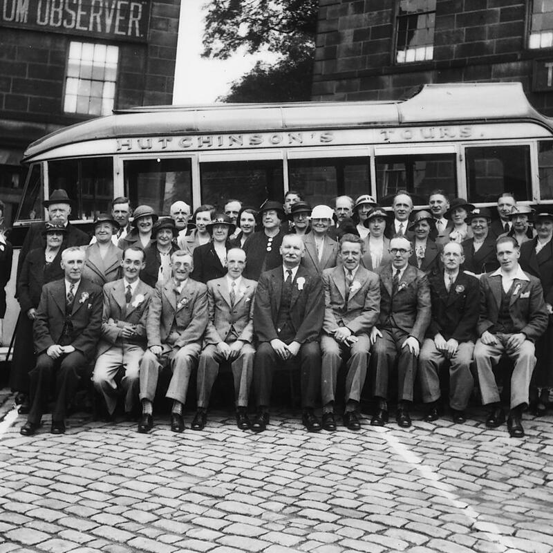 Mixed group outside Grants Arms &amp; Ramsbottom Observer 1930  ? Businessmens outing -Hutchinson1s coach in background