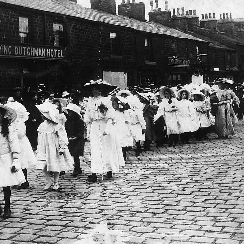 1909, Whit Walks, Bolton St, in front of the Flying Dutchman pub