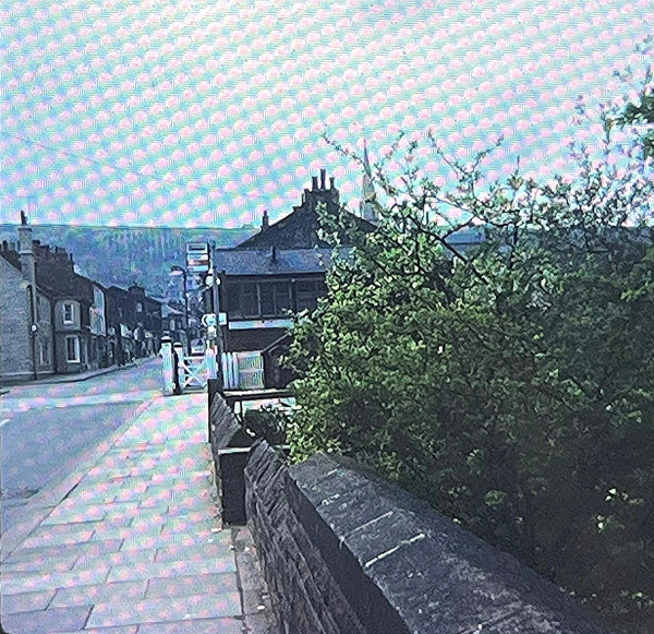 Signal Box on left looking up Bridge Street form Peel Bridge
16-Transport-03-Trains and Railways-000-General
Keywords: 1977