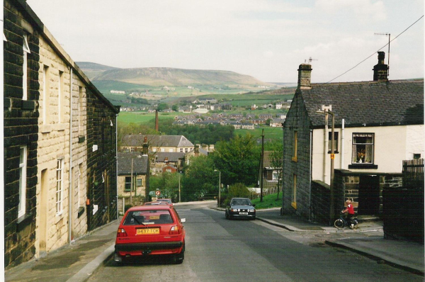 View east in Rostron St , Ramsbottom 
17-Buildings and the Urban Environment-05-Street Scenes-005-Callender to Albert Street
Keywords: 1987