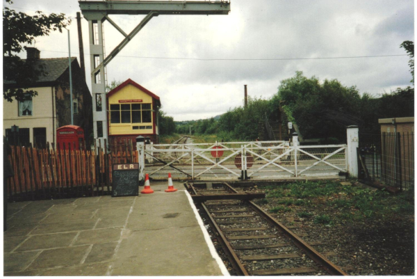 Level crossing in August 
16-Transport-03-Trains and Railways-000-General
Keywords: 1987