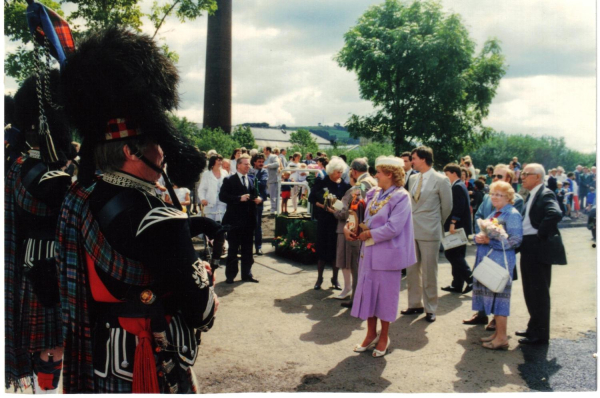 First day of steam  , Mayoress
14-Leisure-04-Events-007-Return of Steam 1987
Keywords: 1987