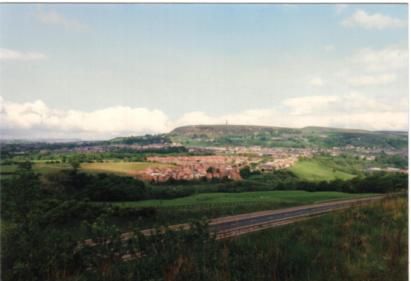 Holcombe Hill from Nangreaves, new housing estate at Nuttall Lane
18-Agriculture and the Natural Environment-03-Topography and Landscapes-001-Holcombe Hill
Keywords: 1987