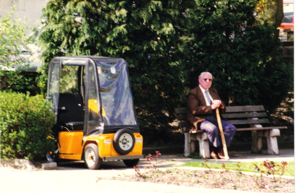 sitting in the sunshine , W. Heaton and his invalid car 
09-People and Family-02-People-000-General
Keywords: 1987