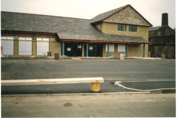 Kwiksave being built 
03-Shops, Restaurants and Hotels-02-Individual shops-001-Supermarkets
Keywords: 1988