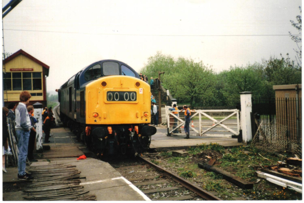 Recovery Loco after the crash 
16-Transport-03-Trains and Railways-000-General
Keywords: 1988