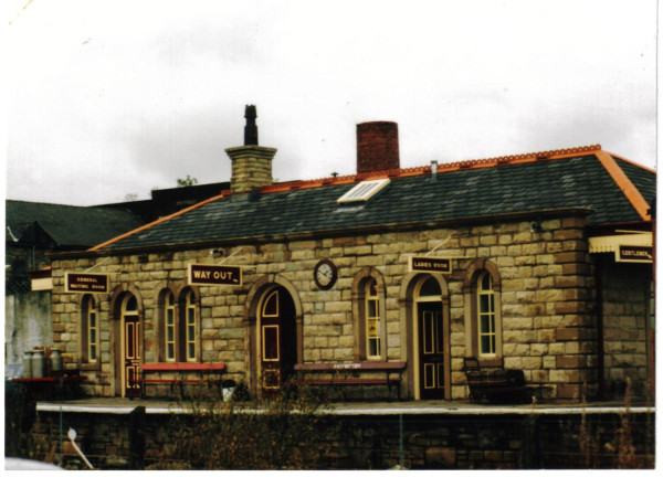 Ramsbottom Station 
16-Transport-03-Trains and Railways-000-General
Keywords: 1989