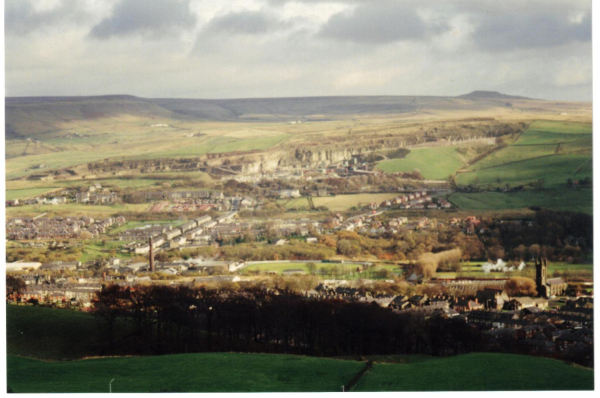 Ramsbottom from Holcombe Hill 
18-Agriculture and the Natural Environment-03-Topography and Landscapes-001-Holcombe Hill
Keywords: 1989