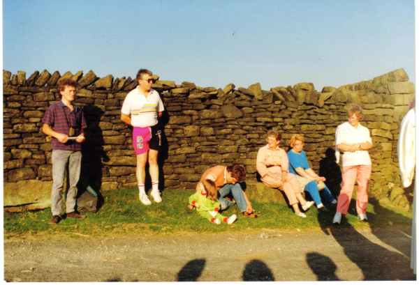 Heritage Hikers on route to Holcombe Hill
01-Ramsbottom Heritage Society-01-RHS Activities-000-General
Keywords: 1989