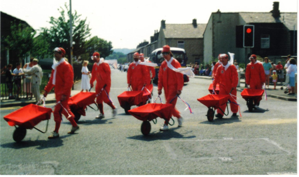 The Red Barrows  (Ramsbottom Carnival)  on Bolton Street
17-Buildings and the Urban Environment-05-Street Scenes-031 Bolton Street
Keywords: 1989