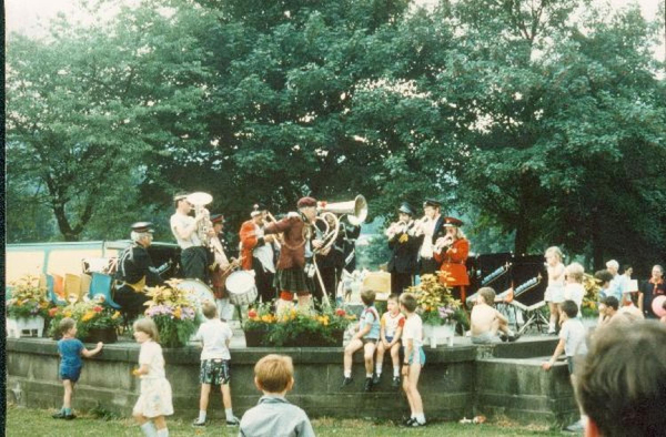 Inebriated Brass Band  in Nuttall Park
14-Leisure-04-Events-001-Nuttall Park Events
Keywords: 1989