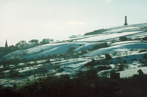 Snow on Holcombe Hill 
18-Agriculture and the Natural Environment-03-Topography and Landscapes-001-Holcombe Hill
Keywords: 1989