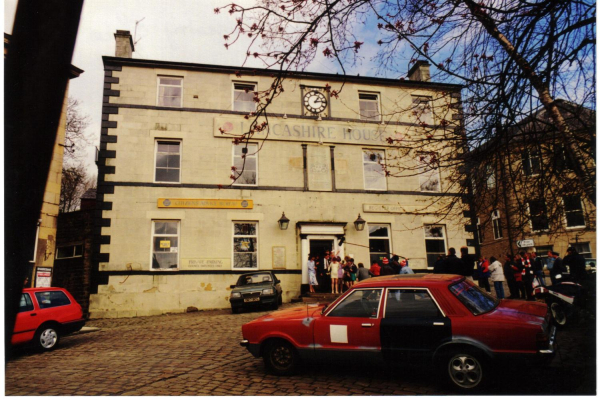 The Grants Arms becomes a register office for a TV programme 
14-Leisure-05-Pubs-012-Grant Arms
Keywords: 1990