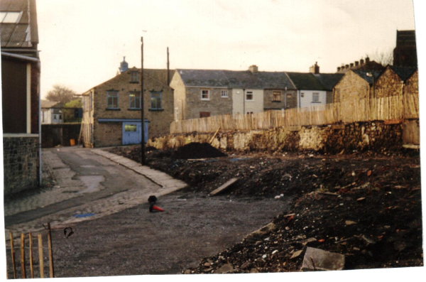 Square St after demolition of houses, October 1990 
17-Buildings and the Urban Environment-05-Street Scenes-026-Square Street area
Keywords: 1990