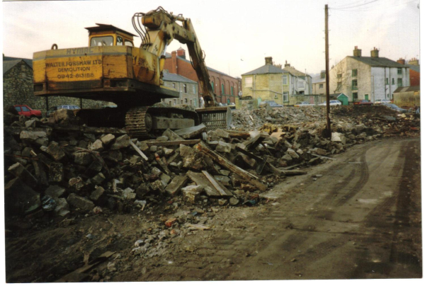 Demolition of Square Street 
17-Buildings and the Urban Environment-05-Street Scenes-026-Square Street area
Keywords: 1990