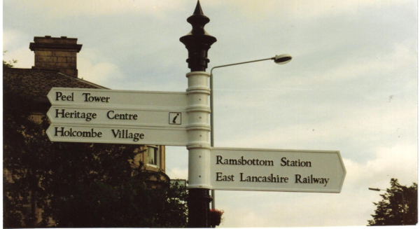 A new sign for the centre of Ramsbottom showing the Heritage Centre 
01-Ramsbottom Heritage Society-01-RHS Activities-017-Heritage Centre
Keywords: 0