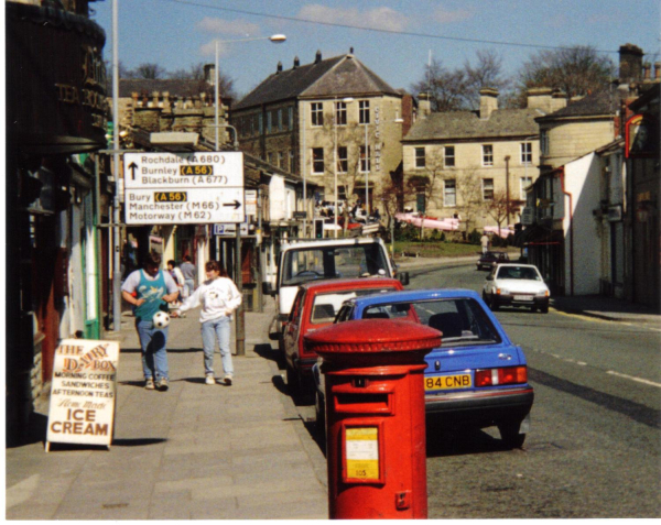 View of Bolton Street
17-Buildings and the Urban Environment-05-Street Scenes-031 Bolton Street
Keywords: 1990