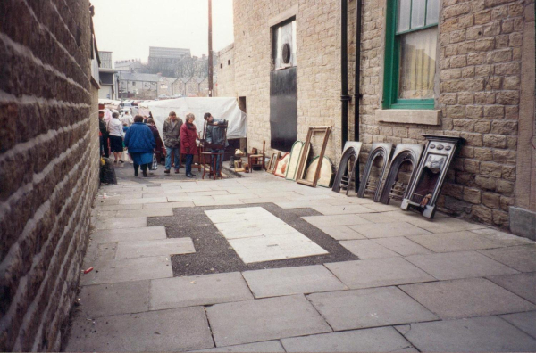 Saturday Market  all the different stalls are shown 
14-Leisure-04-Events-006-Markets
Keywords: 1993