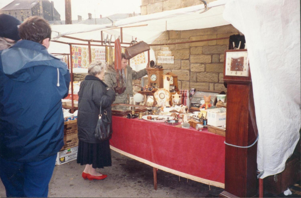 Saturday Market  all the different stalls are shown 
14-Leisure-04-Events-006-Markets
Keywords: 1993