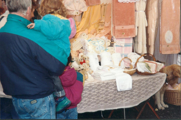 Saturday Market  all the different stalls are shown 
14-Leisure-04-Events-006-Markets
Keywords: 1995