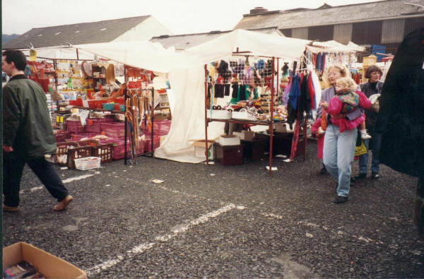 Saturday Market  all the different stalls are shown 
14-Leisure-04-Events-006-Markets
Keywords: 1995