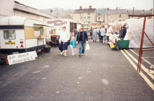 Saturday Market  all the different stalls are shown 
14-Leisure-04-Events-006-Markets
Keywords: 1996