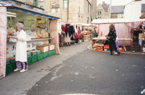 Saturday Market  all the different stalls are shown 
14-Leisure-04-Events-006-Markets
Keywords: 1997