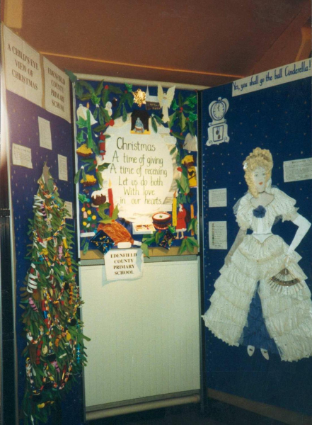 Christmas display at the Heritage Centre 
01-Ramsbottom Heritage Society-01-RHS Activities-017-Heritage Centre
Keywords: 1991