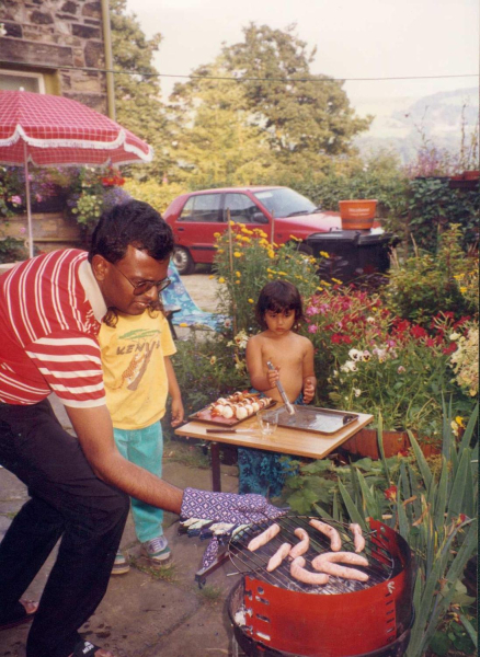 Ramsbottom Backyard Barbecue 
09-People and Family-02-People-000-General
Keywords: 1991