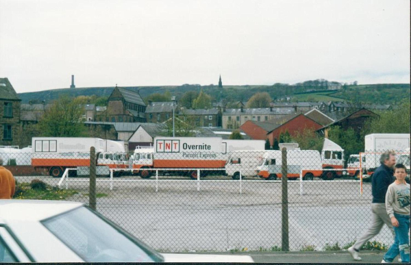 Westwards from  the railway - TNT depot 
02-Industry-05-Miscellaneous Industry-000-General
Keywords: 1991