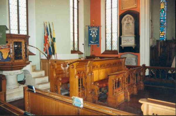 St Andrew's Church
06-Religion-01-Church Buildings-002-Church of England  -  St. Andrew, Bolton Street, Ramsbottom
Keywords: 1992