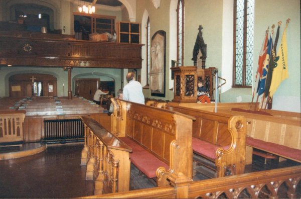 St Andrew's Church
06-Religion-01-Church Buildings-002-Church of England  -  St. Andrew, Bolton Street, Ramsbottom
Keywords: 1992