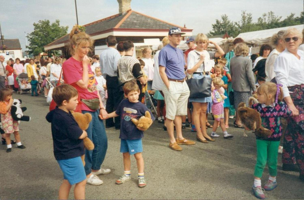 Teddy Bear's picnic on Railway street - was organised by East Lancs Railway
14-Leisure-04-Events-010-Railway 
Keywords: 1993