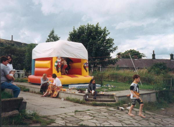 End of term celebrations - bouncy castle unknown location
09-People and Family-02-People-000-General
Keywords: 1993