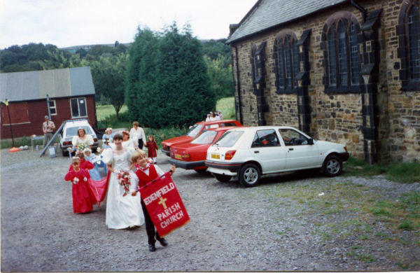 Edenfield Rose Queen
06-Religion-02-Church Activities-004-Church of England -  Edenfield Parish Church
Keywords: 1994