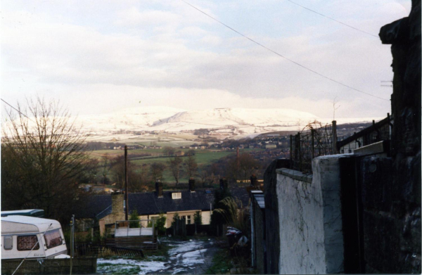 Eastern landscape 
18-Agriculture and the Natural Environment-03-Topography and Landscapes-000-General
Keywords: 1994