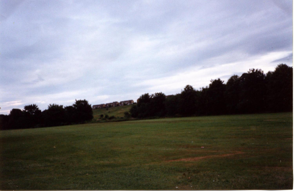 New skyline at Broadhey Estate - became known as the Whittingham Estate
17-Buildings and the Urban Environment-05-Street Scenes-019-Nuttall area
Keywords: 1994