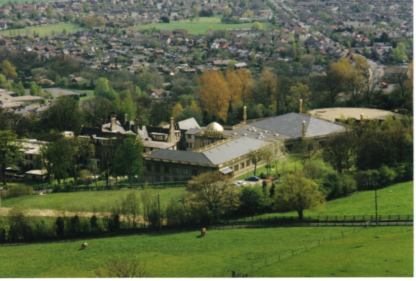 The changing face of Holcombe ( Ex Sanatorium) 
17-Buildings and the Urban Environment-05-Street Scenes-014-Holcombe Village
Keywords: 1997