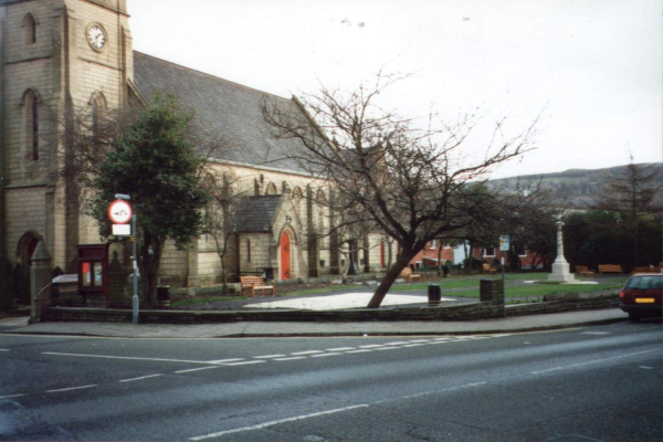 Memorial Gardens and St Paul's Church
06-Religion-01-Church Buildings-001-Church of England  - St. Paul, Bridge Street, Ramsbottom
Keywords: 1998