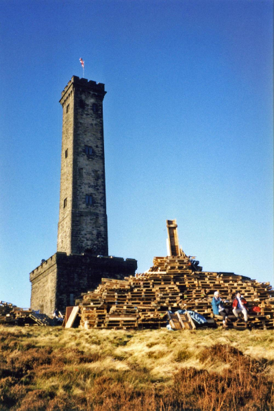 Building the Millennium Beacon  on Holcombe Hill
18-Agriculture and the Natural Environment-03-Topography and Landscapes-001-Holcombe Hill
Keywords: 1999