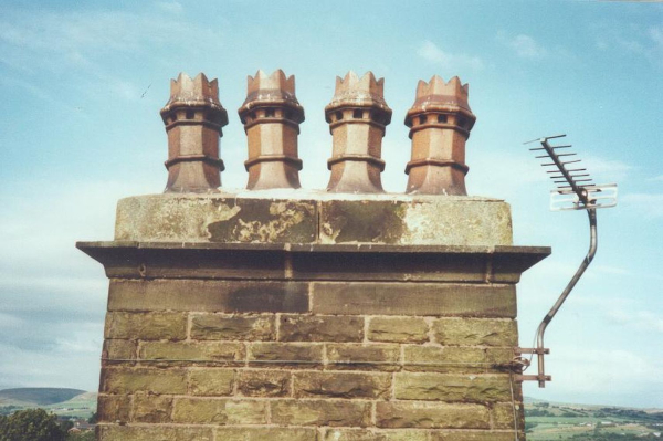 Old and new technology - 'Uplands' - Holcombe Broook - roof 
to be catalogued
Keywords: 2001