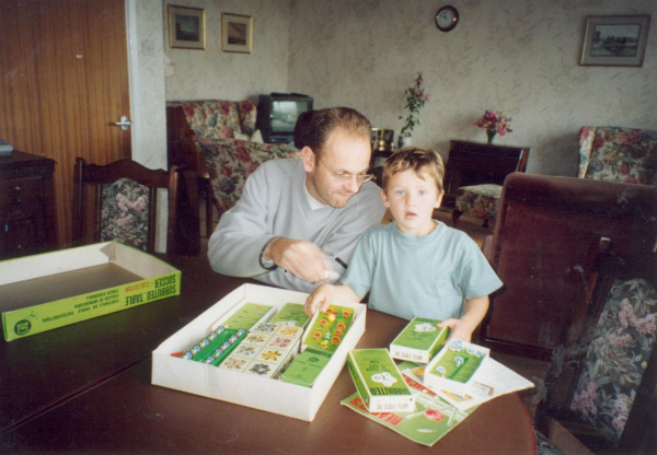 Father and son - An old Subbuteo Table Football game 
09-People and Family-01-Families-000-General


Keywords: 2001