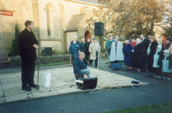 G.M.R radio presenter Jonathon Ali opens Dickensian Christmas in St Paul's gardens
to be catalogued
Keywords: 2001