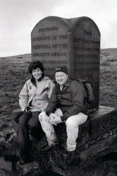 Pilgrim's cross - Holcombe Hill
18-Agriculture and the Natural Environment-03-Topography and Landscapes-001-Holcombe Hill
Keywords: 2002