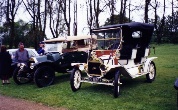 Country Show - Nuttall Park 3rd June 2002
14-Leisure-04-Events-001-Nuttall Park Events
Keywords: 2002