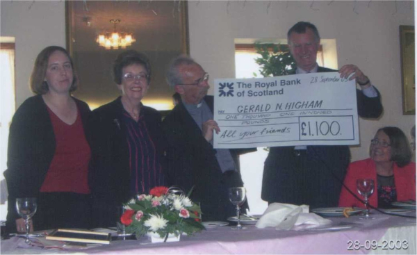 Retirement cheque for Gerald Higham - Edenfield Parish
to be catalogued
Keywords: 2003