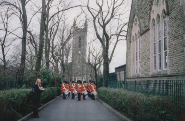 St Andrew's Church and part of school
06-Religion-01-Church Buildings-002-Church of England  -  St. Andrew, Bolton Street, Ramsbottom
Keywords: 2003