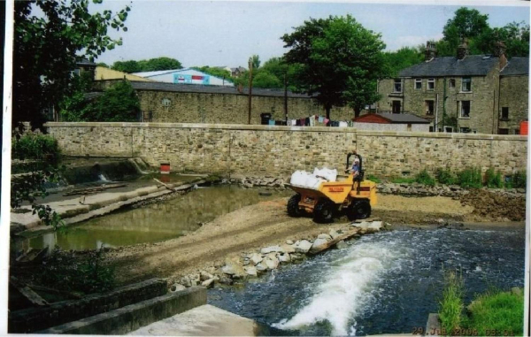 Repairing the weir 
17-Buildings and the Urban Environment-05-Street Scenes-021-Peel Brow area
Keywords: 0