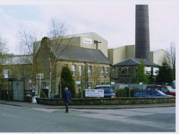 The Paper Mill, Ramsbottom 
17-Buildings and the Urban Environment-05-Street Scenes-021-Peel Brow area

Keywords: 2005