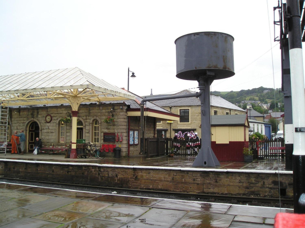 Coconutters outside Ramsbottom station 
16-Transport-03-Trains and Railways-000-General

Keywords: 2007